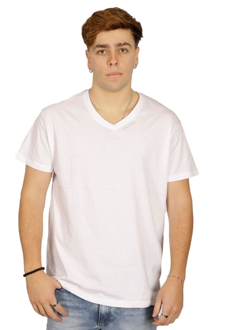 Polera Messi I Cuello V Blanca Peroé-0