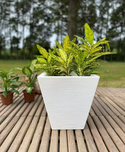 MACETERO FLORIDIS ZURIQUE BLANCO 34CM CON PLATO-2