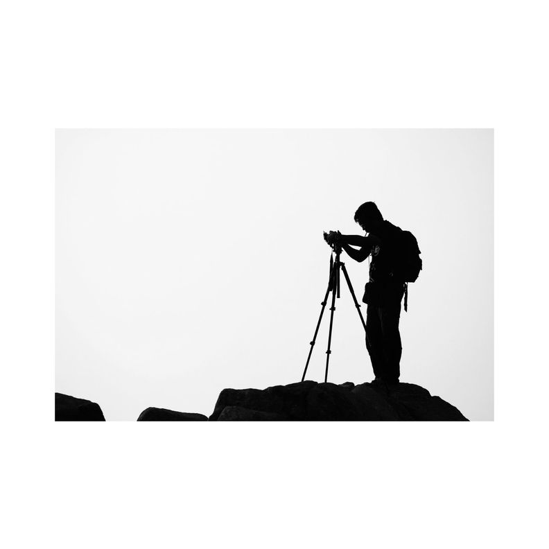 TRIPODE CAMARA / ALTURA 1.6 MTS HASTA 3.5 KG FOTOGRAFÍA-1