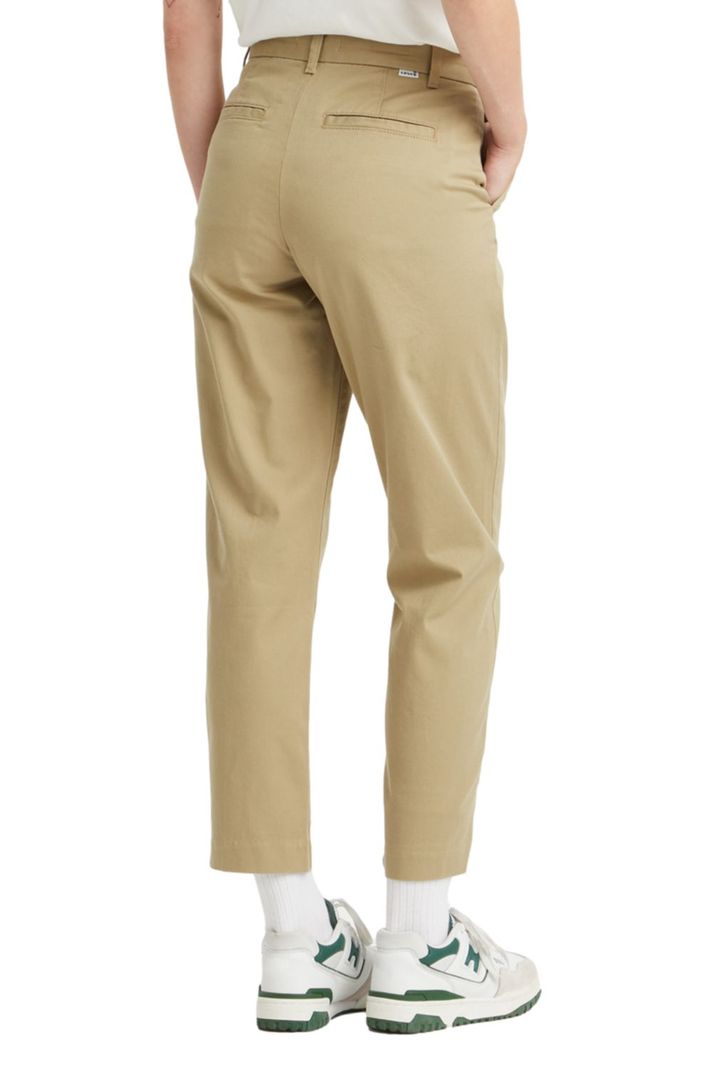 Pantalón Mujer Essential Chino Café Levis A4673-0004-2