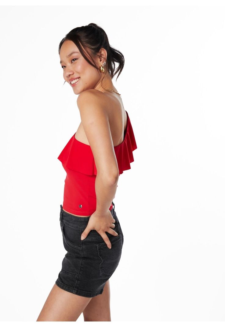 POLERA SES REGULAR ESCOTE ASIMETRICO C/ VUELO ROJO-1