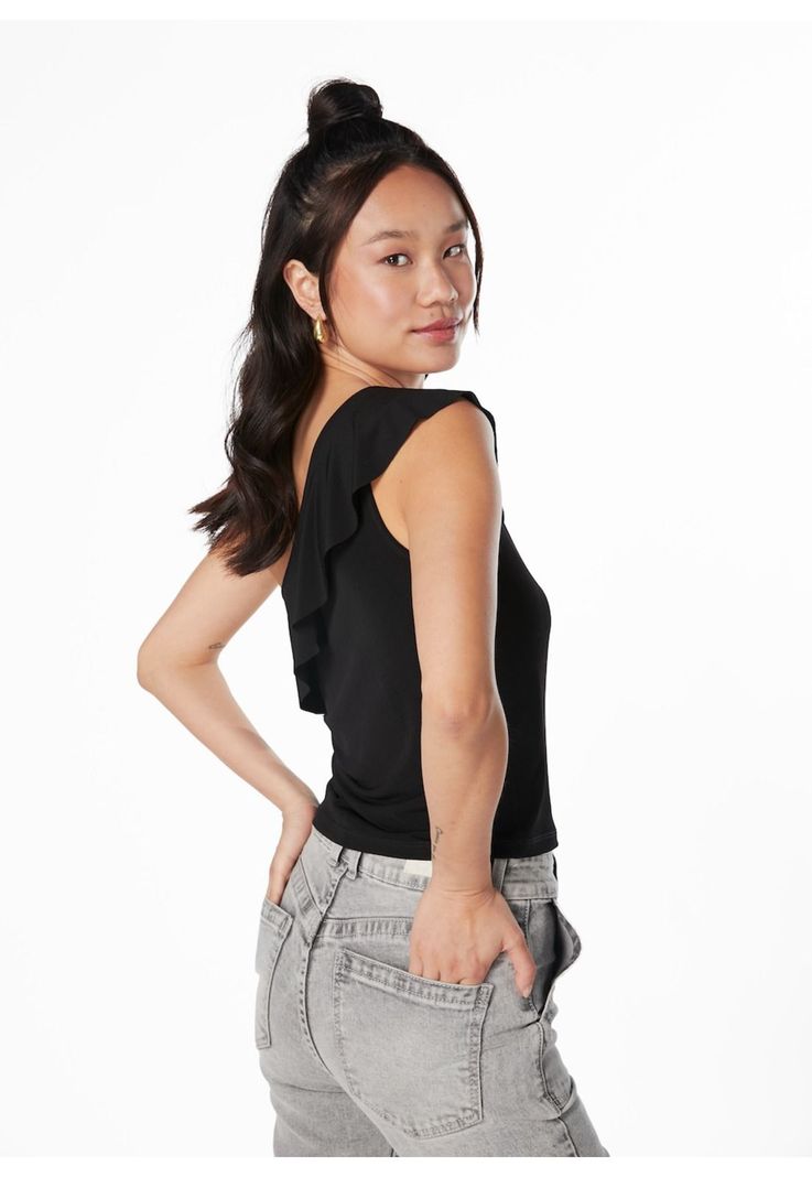 POLERA SES REGULAR ESCOTE ASIMETRICO C/ VUELO NEGRO-2