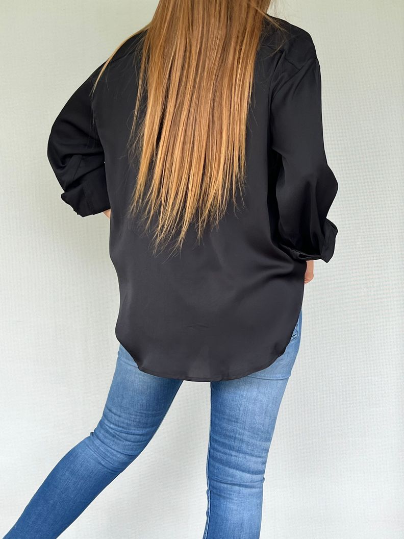 blusa satinada botones y cuello-3