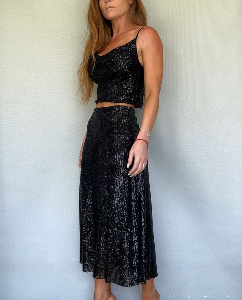 Conjunto Glam  Top y Falda lentejuelas negras-2