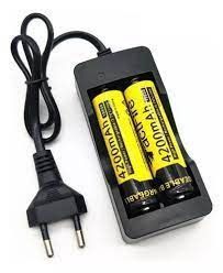 Cargador Baterías Recargables Litio 18650 Enchufe Pared 2 Ranuras No Ajustable Básico-2