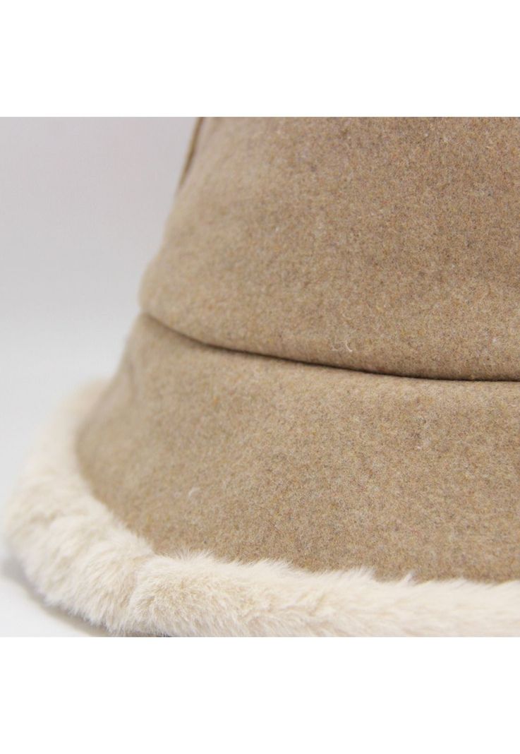 Bucket hat lanilla peludo -1
