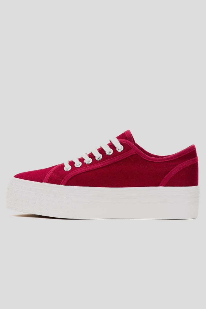 Zapatilla Mujer Burdeo War Chancleta-1