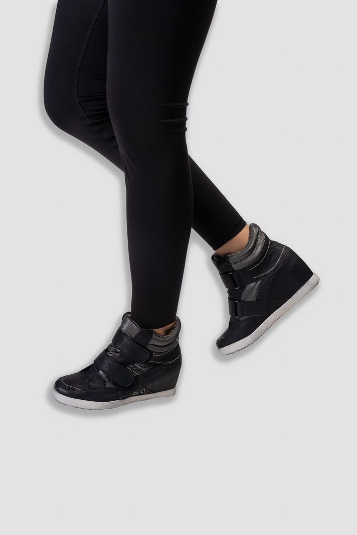 Zapatilla Mujer Negro Marily Carbin-1