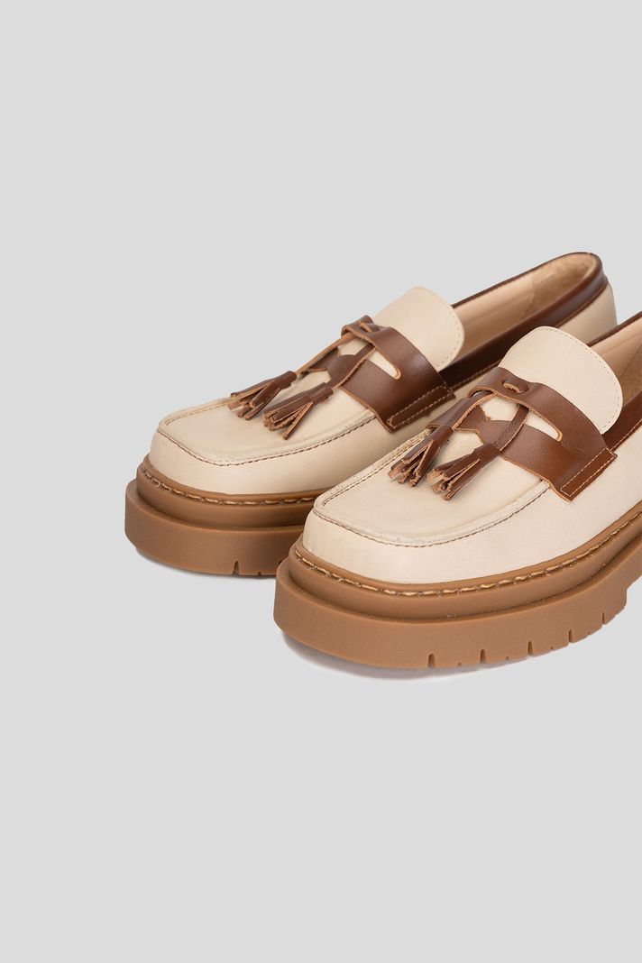 Mocasín Cuero Mediterráneo Beige Landazuri-4