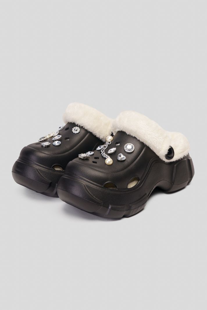 Zueco Mujer Negro Itzae Chinitown-1