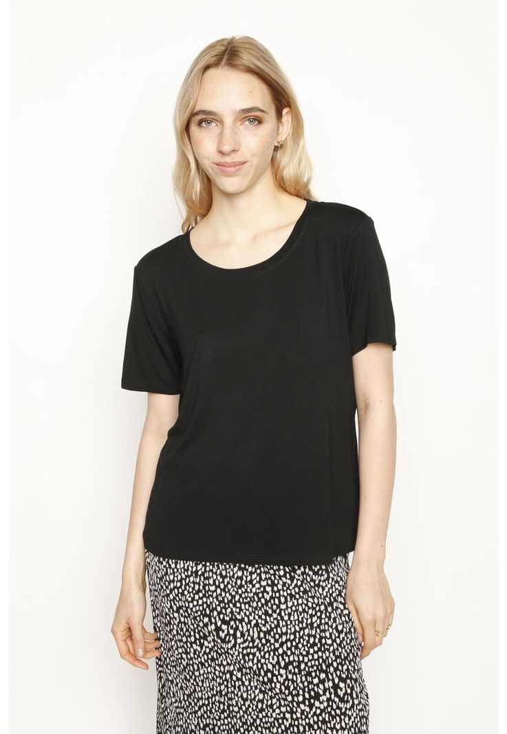 Polera Cecilia Negro Eclipse-0