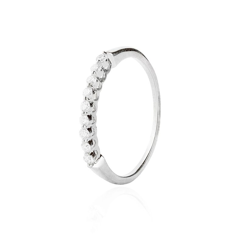 Anillo Oro Blanco 18kt Medio Cintillo con Diamantes de 15Pts-0