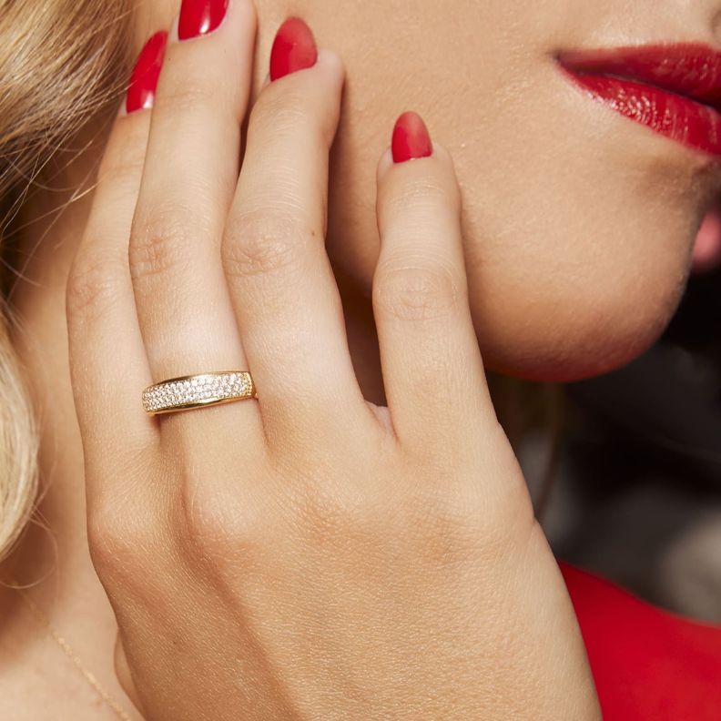 Anillo de Oro 18kt Relieve con Circonitas-3