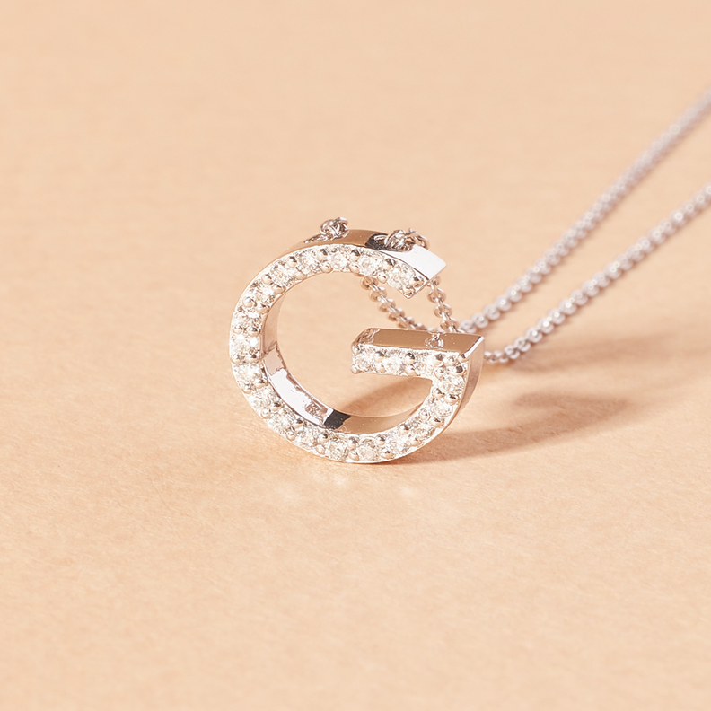 Collar Oro Blanco 18kt Diamantes Letra G 12Pts Corte Brillante-1