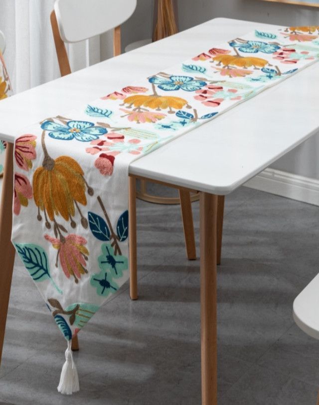 CAMINO DE MESA BORDADO ELEGANTE 33 X 180cm DC2-2
