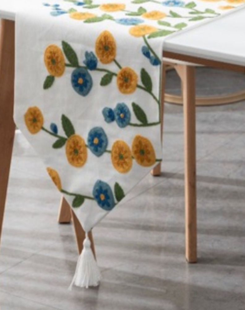 CAMINO DE MESA BORDADO ELEGANTE 33 X 180cm DC5-1