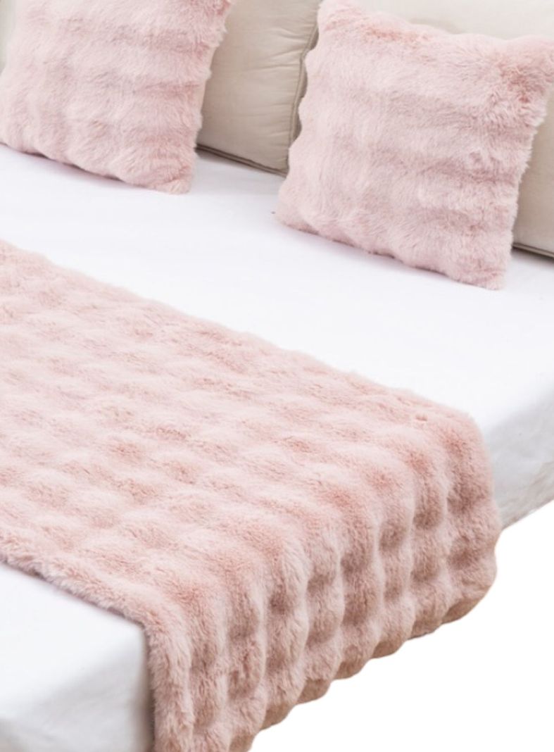 PIECERA DE CAMA ELEGANTE EXTRA SUAVE SIN FUNDAS DC19-1