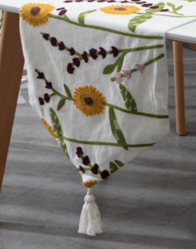 CAMINO DE MESA BORDADO ELEGANTE 33 X 180cm DC1-1