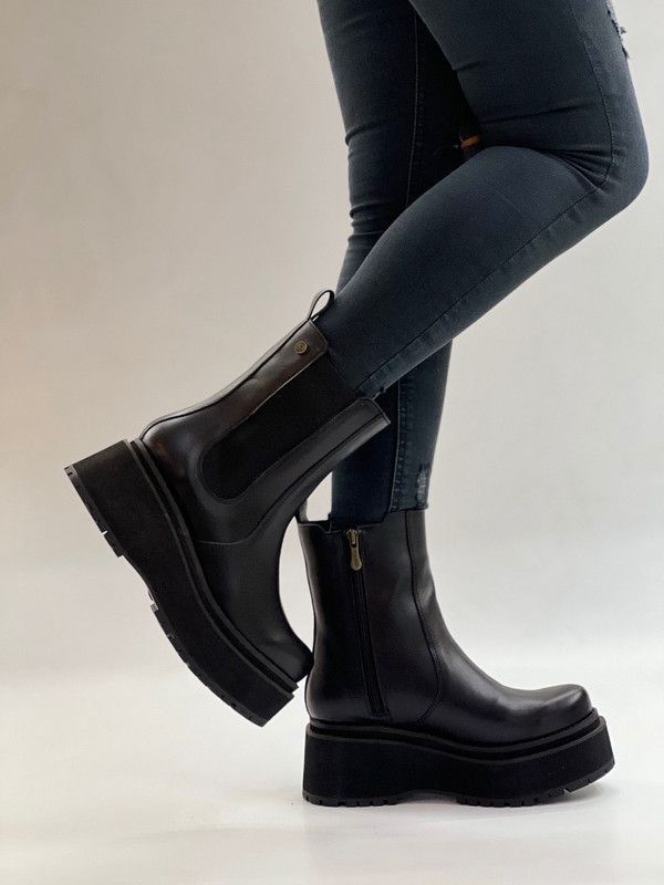 Botin Zuri negro Exotica-0