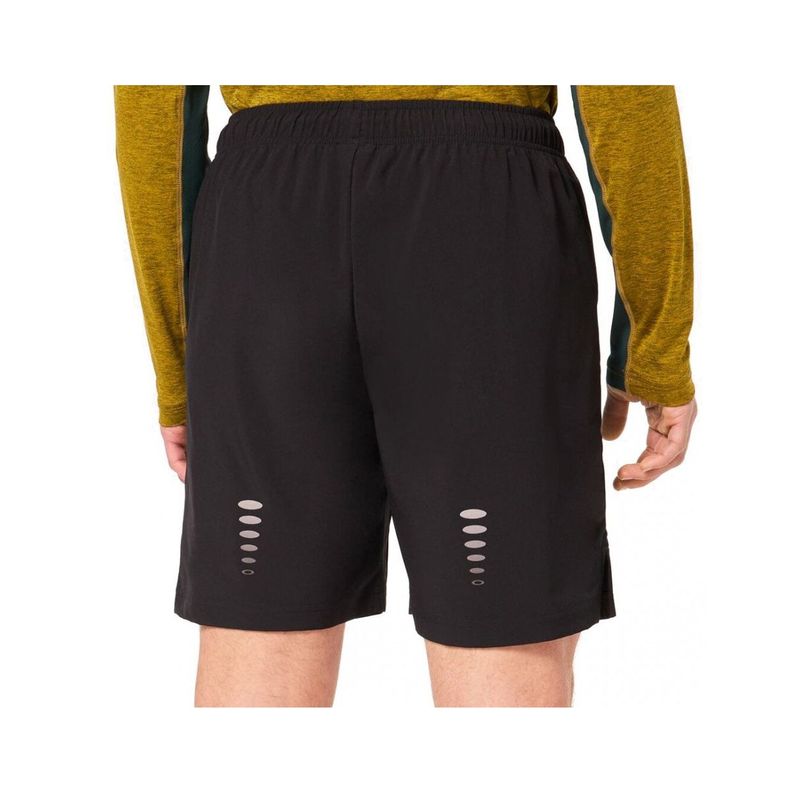 Short Oakley Foundational 7” 3.0 Hombre Blackout-2