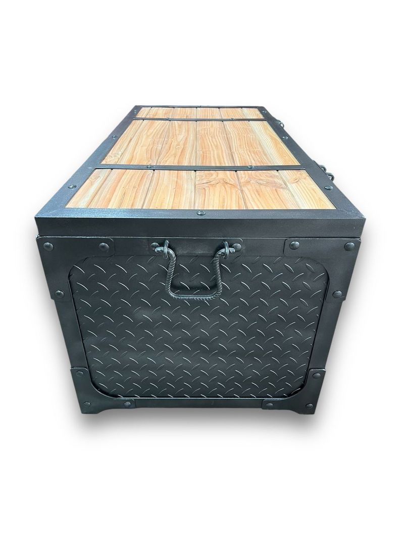 Baúl de Fierro color Negro Metálico con Madera-3