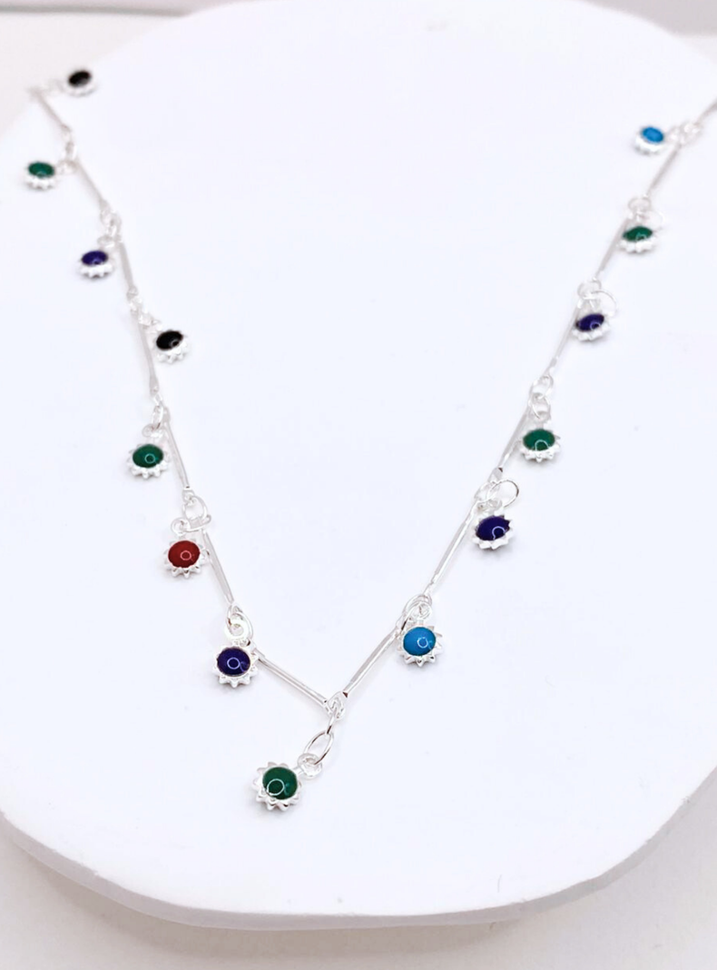 Collar de Acero Inoxidable con Soles de Colores, Plateado-2