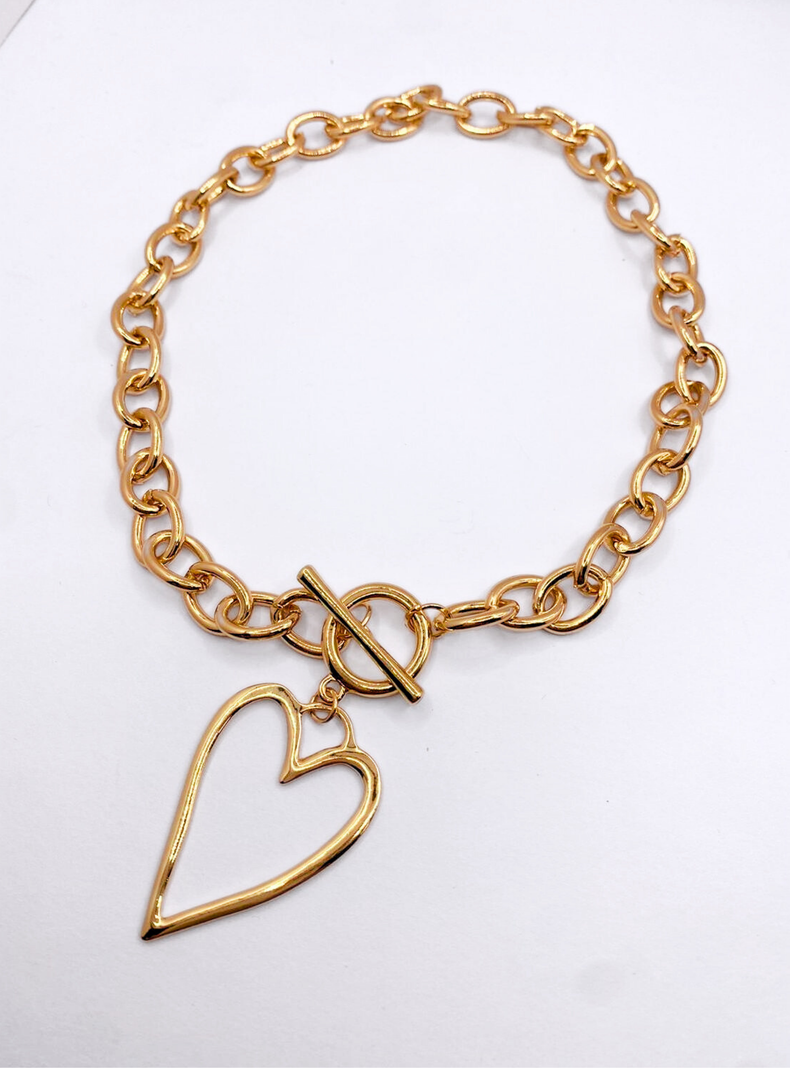 Collar Dorado de Eslabones con Dije de Corazón y Cierre OT-2