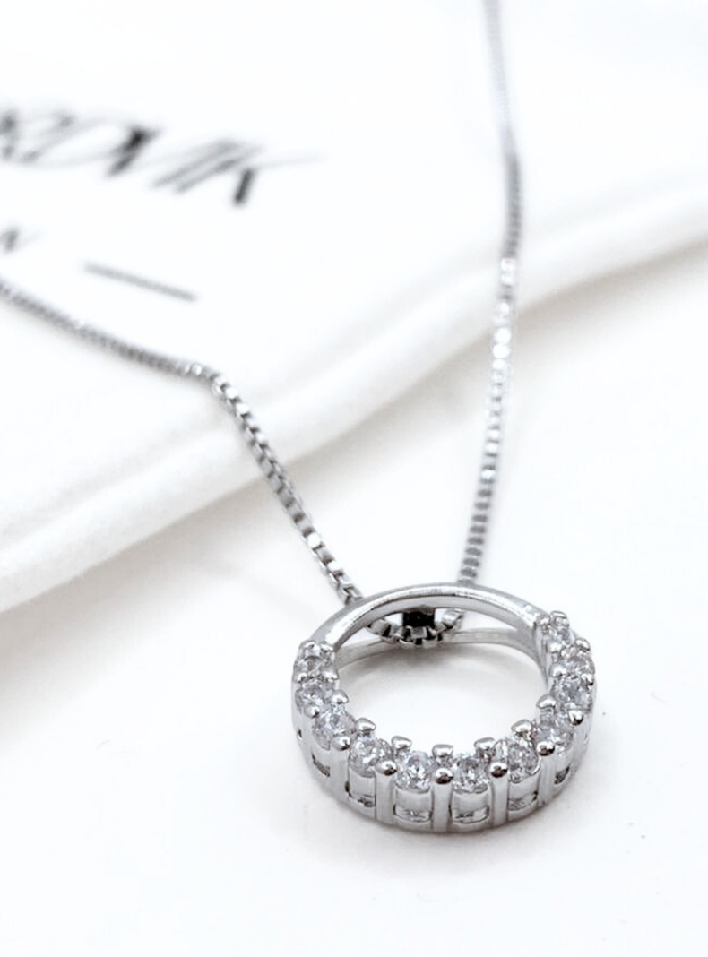 Collar Colgante Redondo con Cintillo de Circones en Plata 925-6