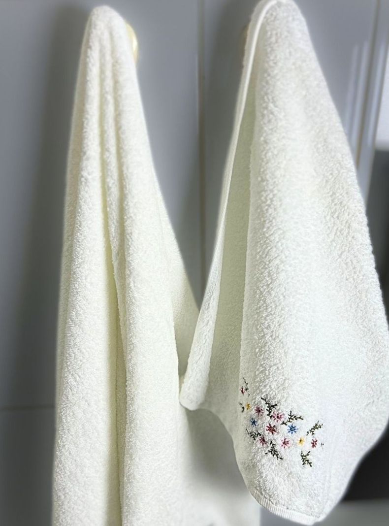 TOALLAS ROYAL TOUCH FLORAL 3 unidades de Tamaño Mano-4