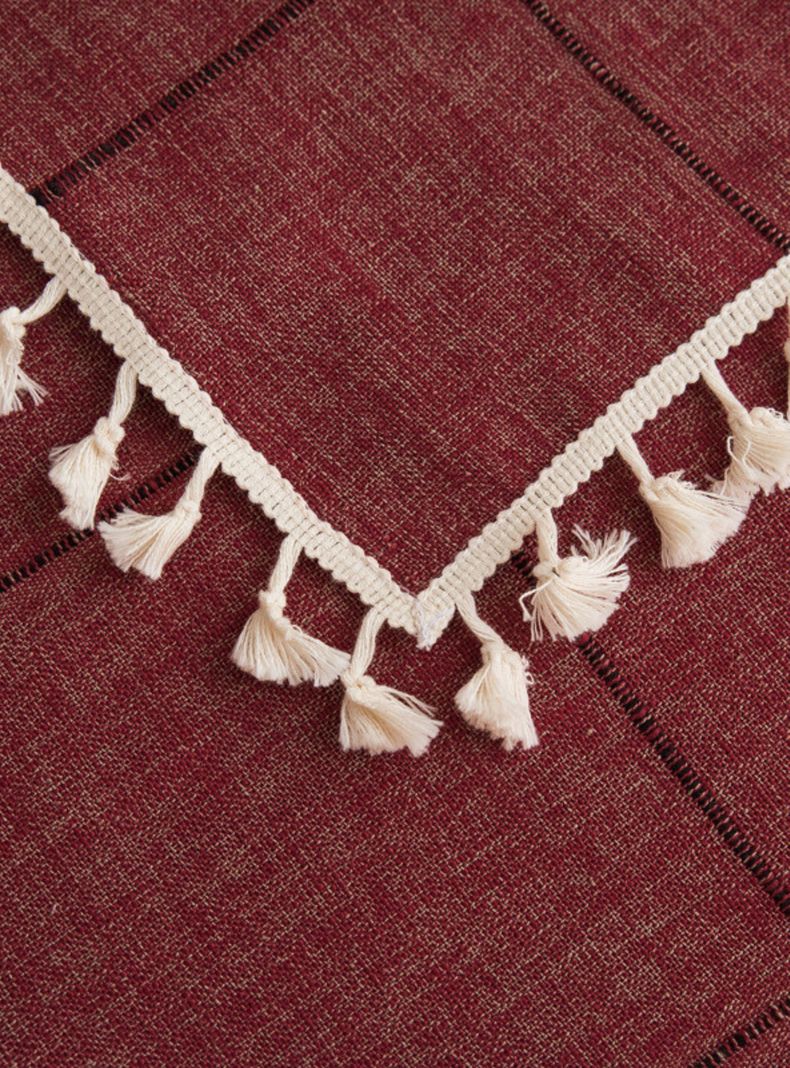 Mantel Rectangular Burdeo Bordado-2