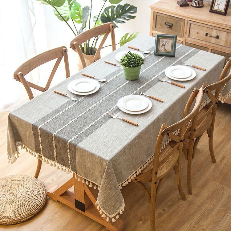 Mantel Rectangular Bordado Gris Piedra Con Bordados Blancos Centrales-1