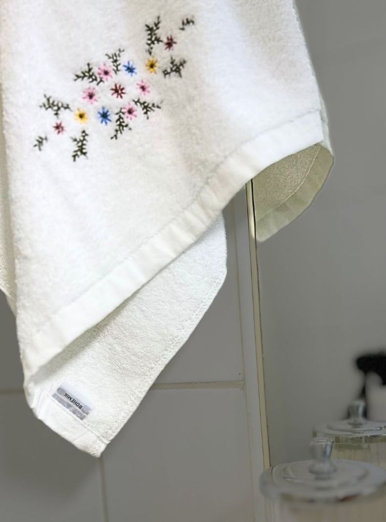 TOALLAS ROYAL TOUCH FLORAL 3 unidades de Tamaño BAÑO-3