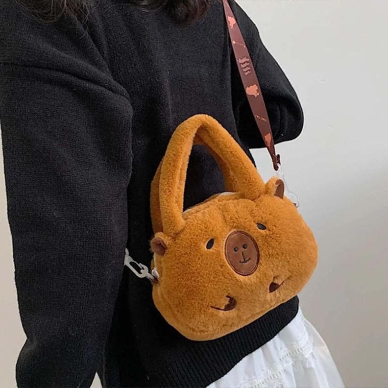 Bolso Capibara de Peluche Kawaii: ¡Dulzura y Estilo-4