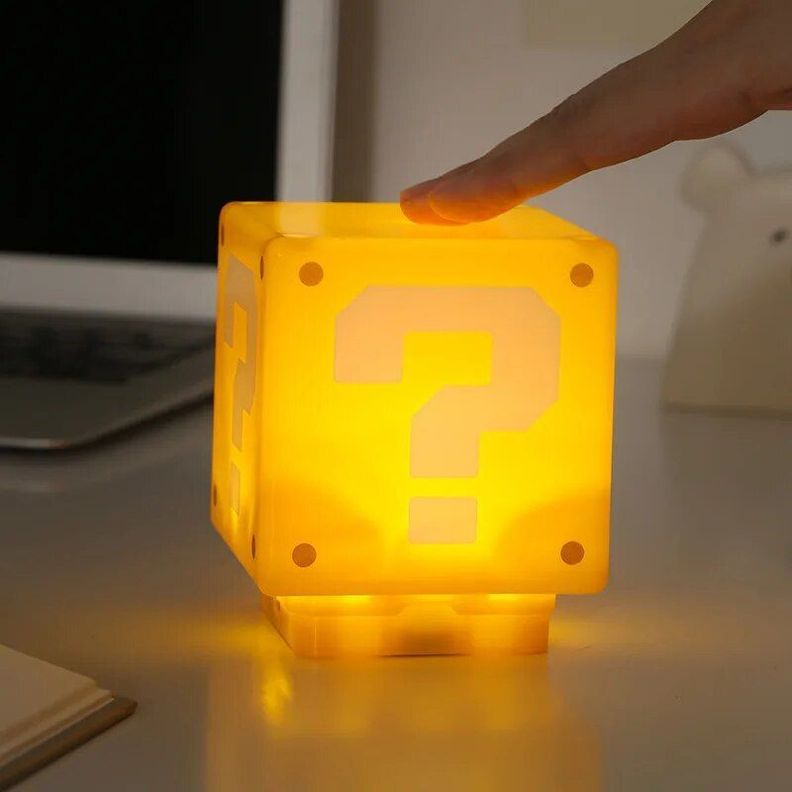 Lámpara Cubo Anime Recargable-2