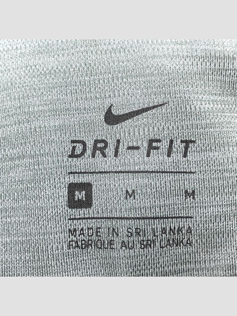Top NIKE - Talla M (VOP00799774)-1