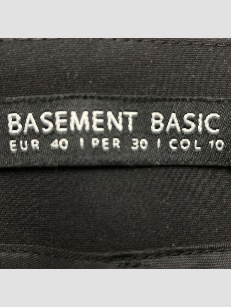 Pantalón BASEMENT - Talla 40 (VOP00903583)-1