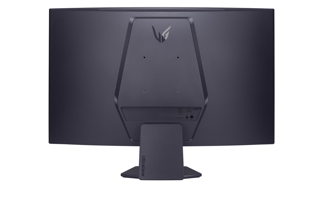 Monitor Gamer LG Ultragear Curvo, 32" QHD, 180hz, 1ms, Panel VA, AMD FreeSync, HDR 10-5