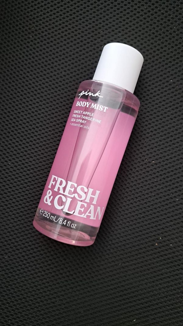 Pink Body Mist. Fresh & Clean. Victoria´s Secret. 250ml-1