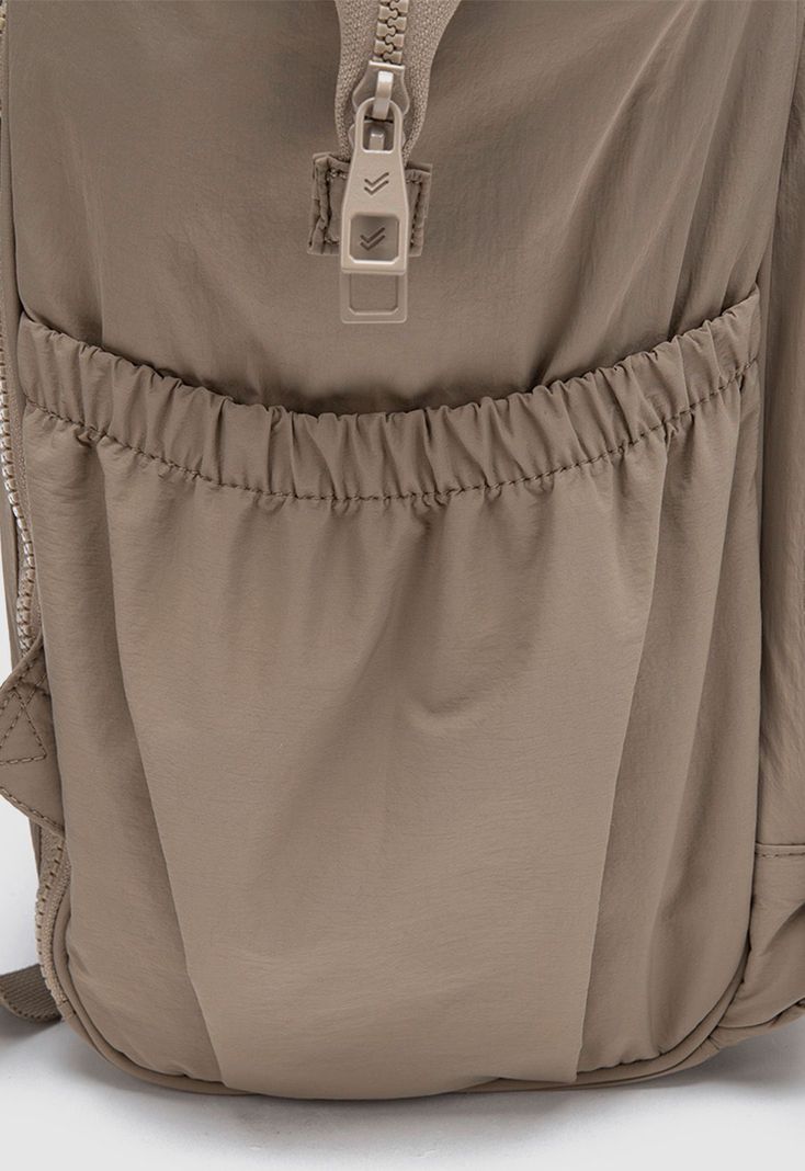 Mochila Mom Essential Nude Bubba Essentials-6