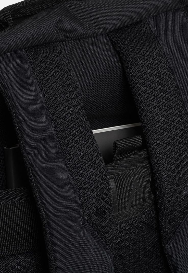 Mochila Harvey Black Black Bubba-9