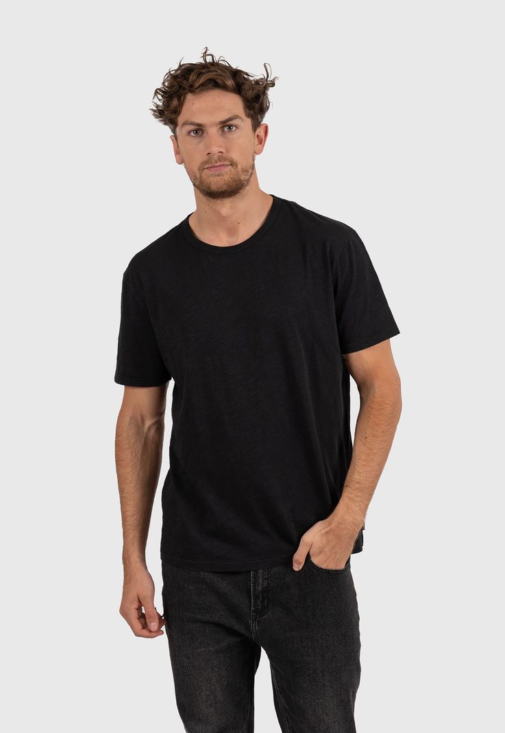 Essential Tee Organic Cotton Black Black Bubba-2
