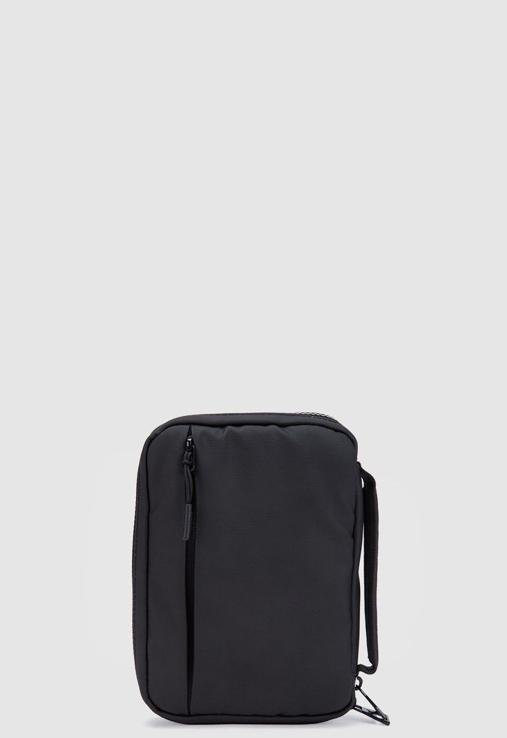 Passport Holder Travel Noir Bubba Essentials-2