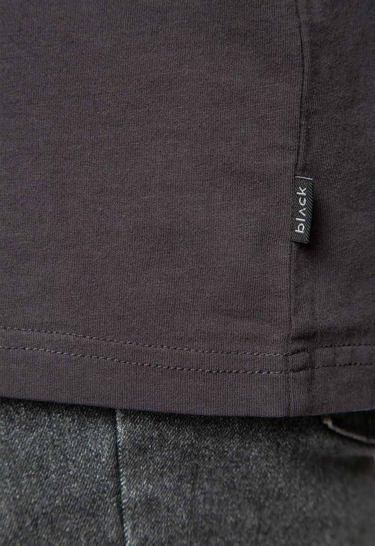 Tee Iconic Black Black Bubba-4