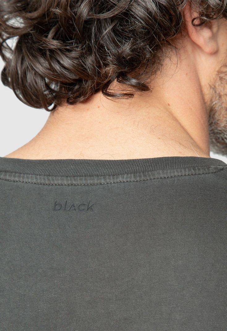 Tee Iconic Dark Grey Black Bubba-4
