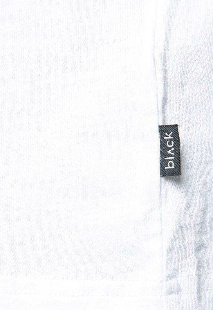 Tee Iconic White Black Bubba-3