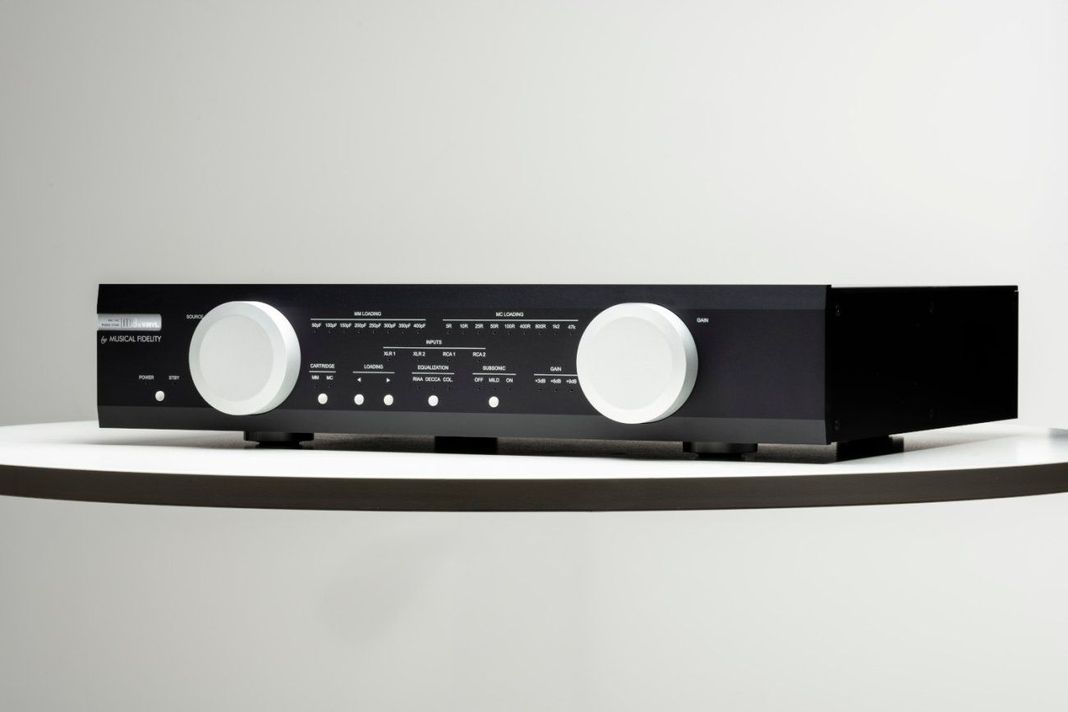 Musical Fidelity  M8XI  Amplificador Integrado black-0