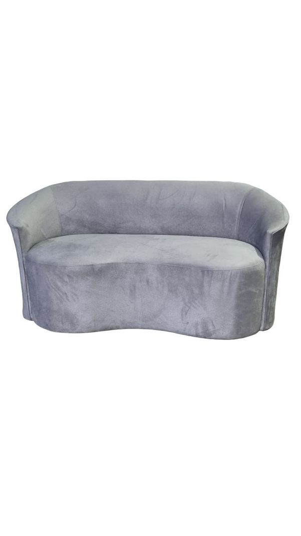 SOFA CURVO EN FELPA GRIS CLARO-0