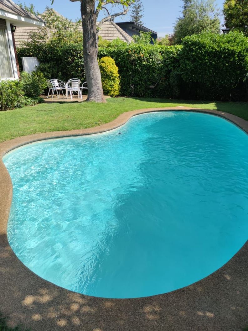 Limpieza y mantención de piscinas-1