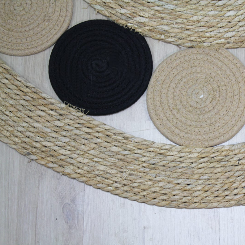 Alfombra Redonda De Yute Borde De Circulos Negro y Franja-2