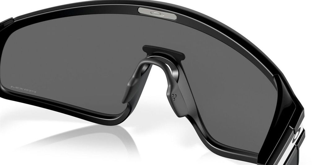 Anteojos De Sol Oakley OO9404 Latch Panel Negro Unisex-4